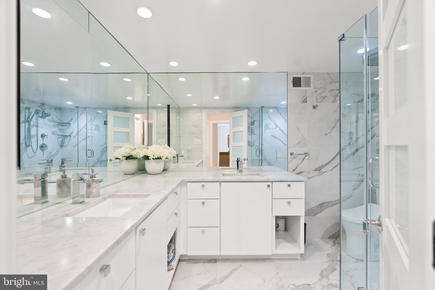 700 NEW HAMPSHIRE AVE NW #507, WASHINGTON, District Of Columbia 20037, 1 Bedroom Bedrooms, ,2 BathroomsBathrooms,Residential,For sale,700 NEW HAMPSHIRE AVE NW #507,DCDC2199472 MLS # DCDC2199472
