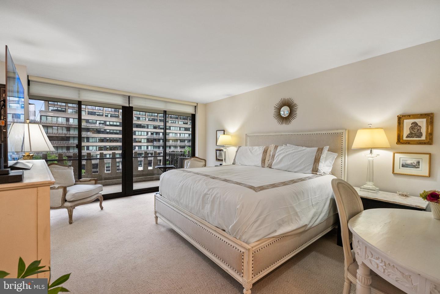 700 NEW HAMPSHIRE AVE NW #507, WASHINGTON, District Of Columbia 20037, 1 Bedroom Bedrooms, ,2 BathroomsBathrooms,Residential,For sale,700 NEW HAMPSHIRE AVE NW #507,DCDC2199472 MLS # DCDC2199472
