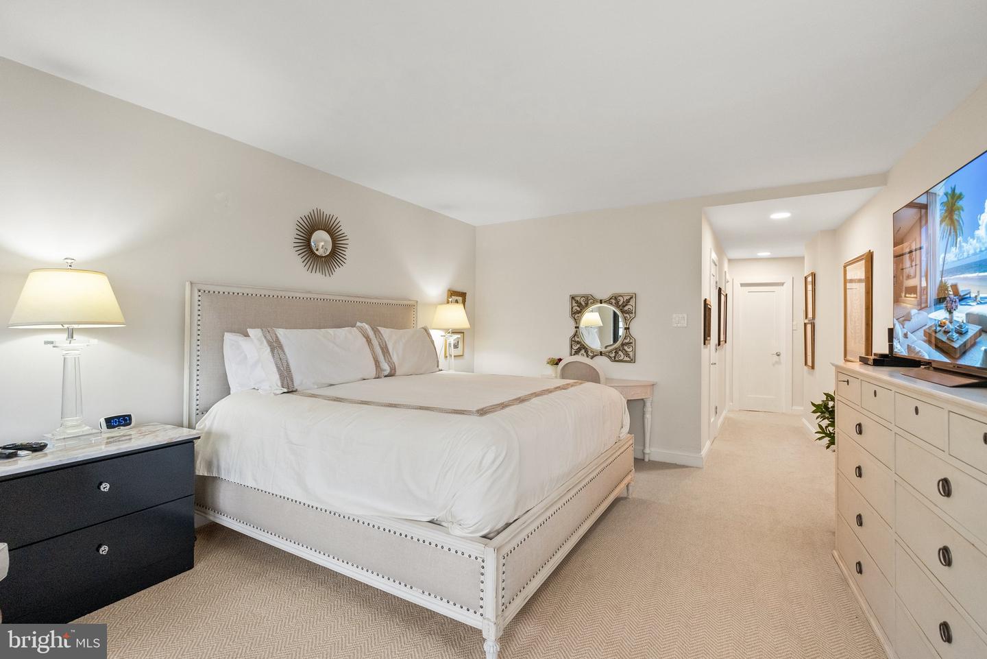 700 NEW HAMPSHIRE AVE NW #507, WASHINGTON, District Of Columbia 20037, 1 Bedroom Bedrooms, ,2 BathroomsBathrooms,Residential,For sale,700 NEW HAMPSHIRE AVE NW #507,DCDC2199472 MLS # DCDC2199472
