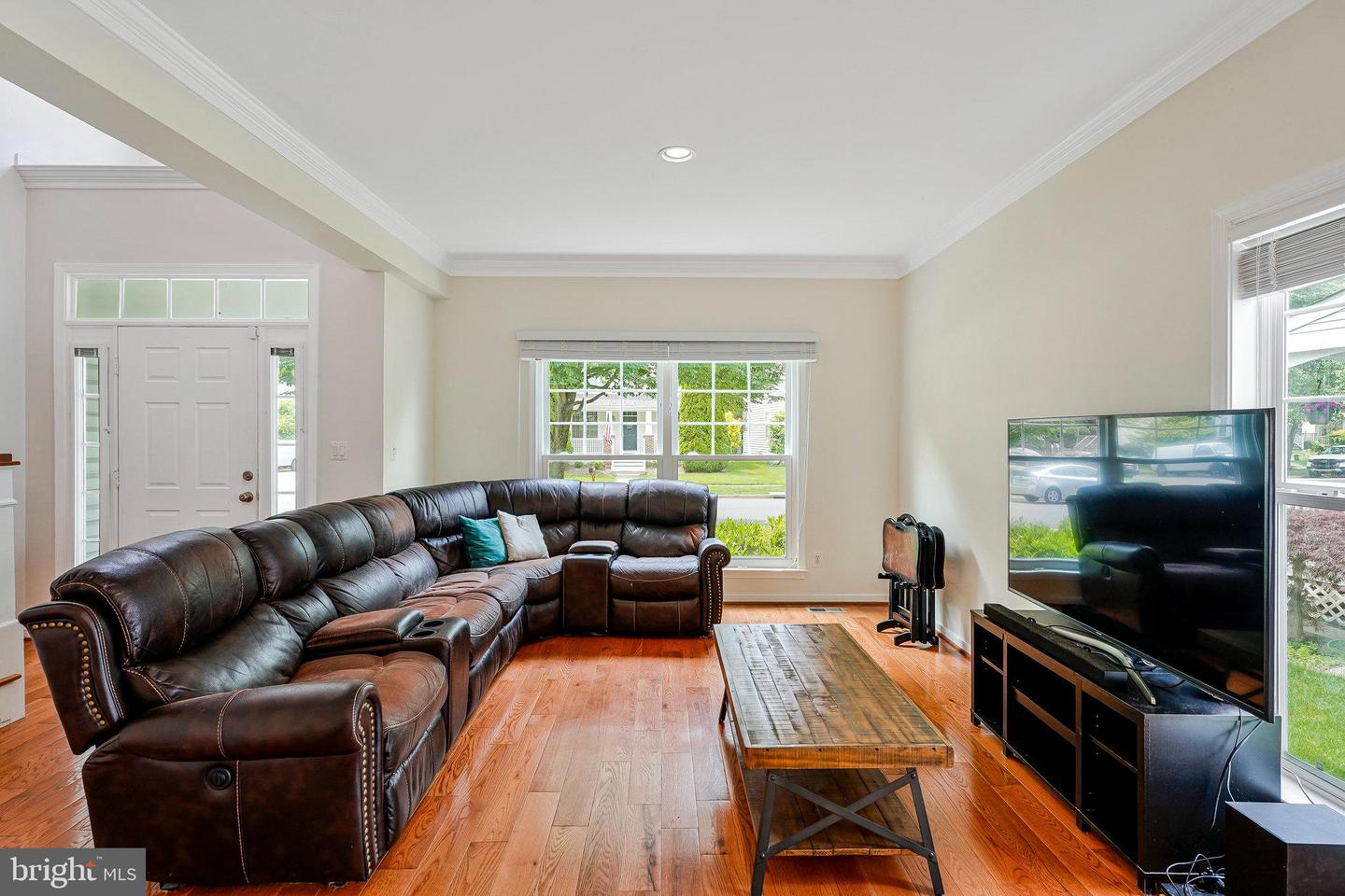 26222 OCALA CIR, CHANTILLY, Virginia 20152, 5 Bedrooms Bedrooms, 13 Rooms Rooms,3 BathroomsBathrooms,Residential,For sale,26222 OCALA CIR,VALO2096462 MLS # VALO2096462