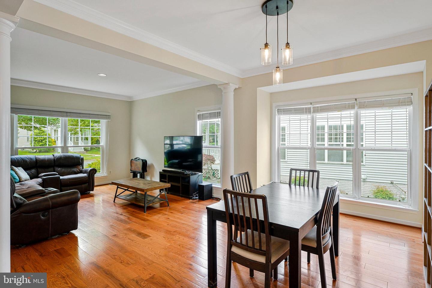 26222 OCALA CIR, CHANTILLY, Virginia 20152, 5 Bedrooms Bedrooms, 13 Rooms Rooms,3 BathroomsBathrooms,Residential,For sale,26222 OCALA CIR,VALO2096462 MLS # VALO2096462