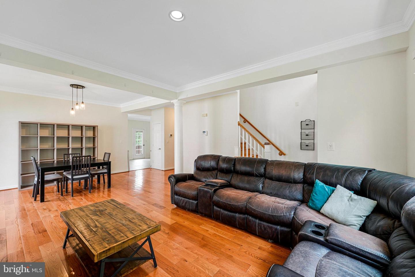 26222 OCALA CIR, CHANTILLY, Virginia 20152, 5 Bedrooms Bedrooms, 13 Rooms Rooms,3 BathroomsBathrooms,Residential,For sale,26222 OCALA CIR,VALO2096462 MLS # VALO2096462