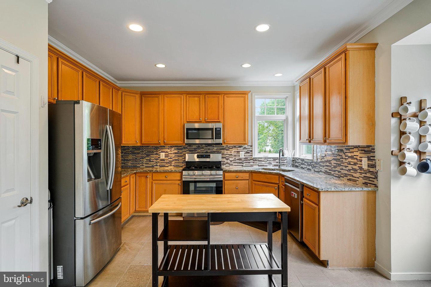 26222 OCALA CIR, CHANTILLY, Virginia 20152, 5 Bedrooms Bedrooms, 13 Rooms Rooms,3 BathroomsBathrooms,Residential,For sale,26222 OCALA CIR,VALO2096462 MLS # VALO2096462