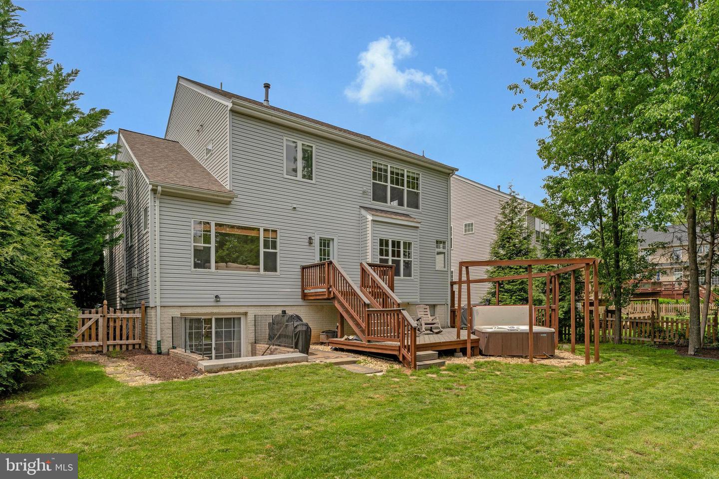 26222 OCALA CIR, CHANTILLY, Virginia 20152, 5 Bedrooms Bedrooms, 13 Rooms Rooms,3 BathroomsBathrooms,Residential,For sale,26222 OCALA CIR,VALO2096462 MLS # VALO2096462