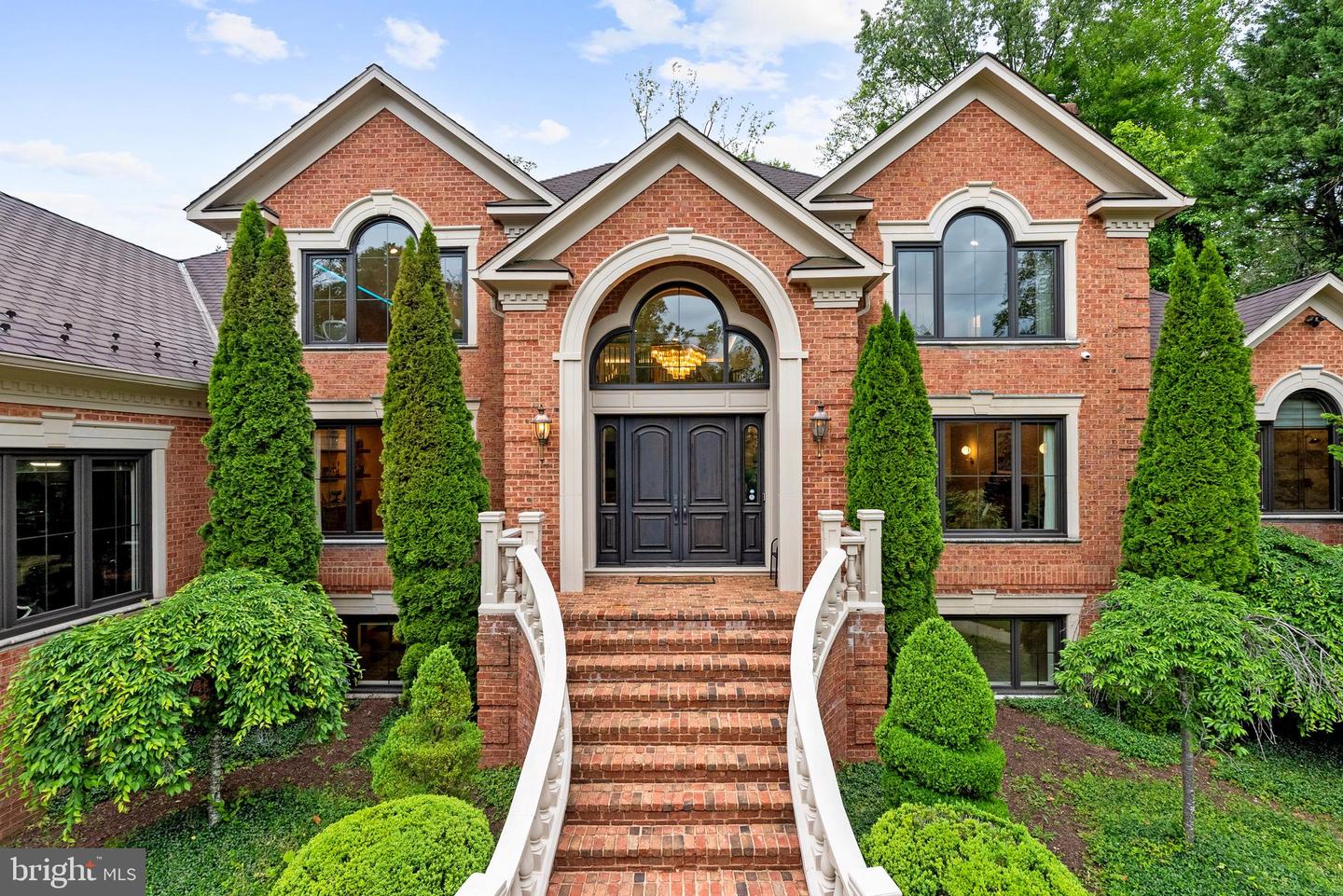 1102 MILL RDG, MCLEAN, Virginia 22102, 6 Bedrooms Bedrooms, ,6 BathroomsBathrooms,Residential,For sale,1102 MILL RDG,VAFX2241016 MLS # VAFX2241016