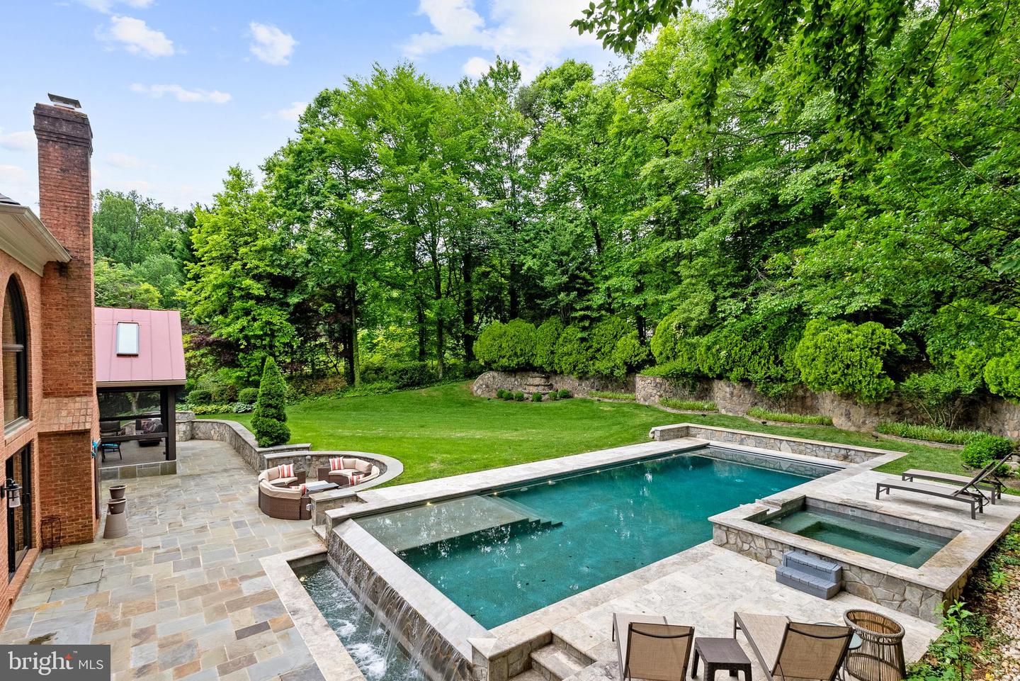 1102 MILL RDG, MCLEAN, Virginia 22102, 6 Bedrooms Bedrooms, ,6 BathroomsBathrooms,Residential,For sale,1102 MILL RDG,VAFX2241016 MLS # VAFX2241016