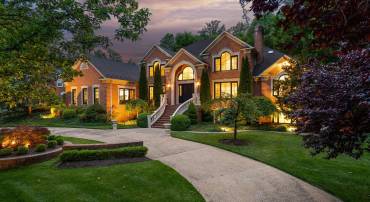 1102 MILL RDG, MCLEAN, Virginia 22102, 6 Bedrooms Bedrooms, ,6 BathroomsBathrooms,Residential,For sale,1102 MILL RDG,VAFX2241016 MLS # VAFX2241016