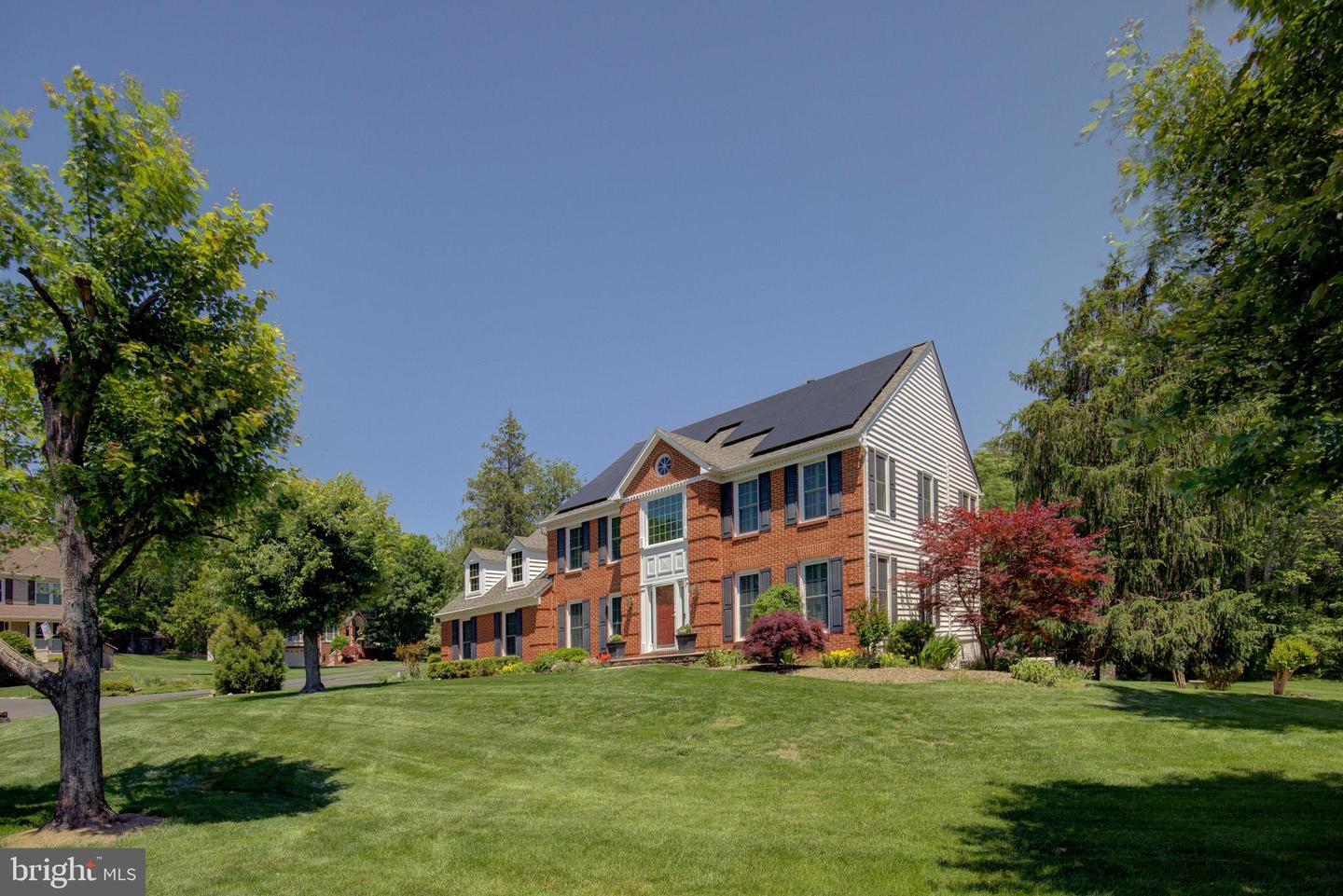 15062 BROWN POST LN, CENTREVILLE, Virginia 20121, 4 Bedrooms Bedrooms, ,2 BathroomsBathrooms,Residential,For sale,15062 BROWN POST LN,VAFX2241860 MLS # VAFX2241860
