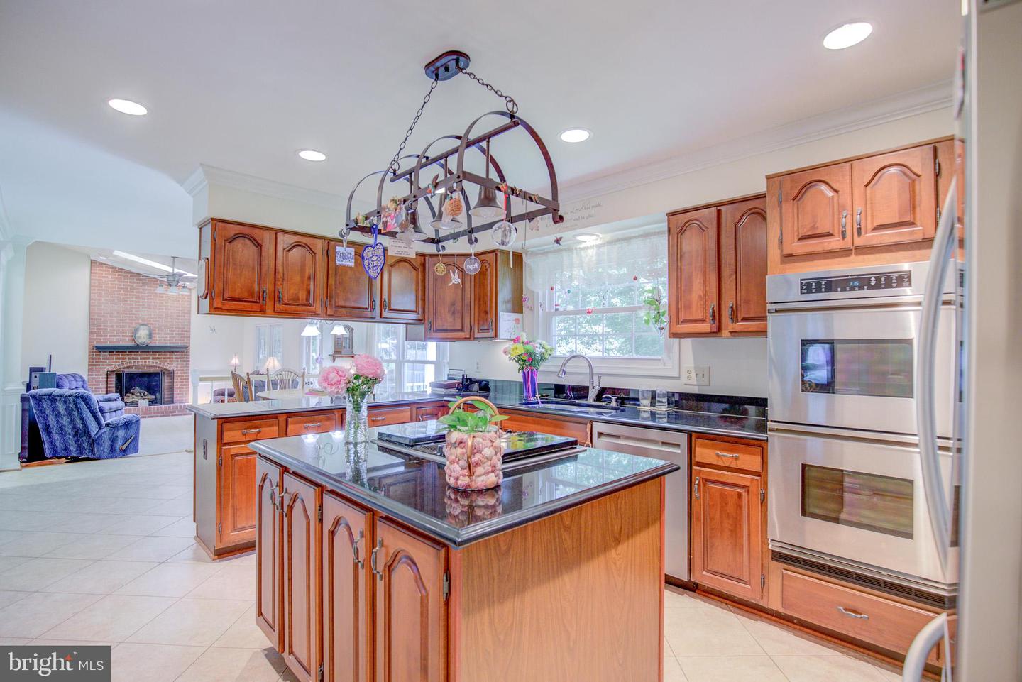 15062 BROWN POST LN, CENTREVILLE, Virginia 20121, 4 Bedrooms Bedrooms, ,2 BathroomsBathrooms,Residential,For sale,15062 BROWN POST LN,VAFX2241860 MLS # VAFX2241860