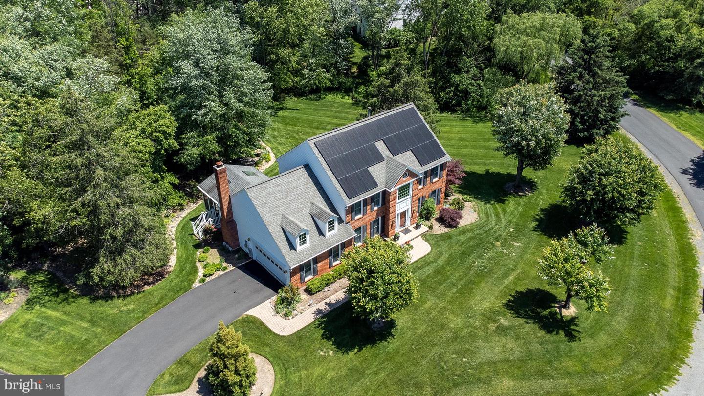 15062 BROWN POST LN, CENTREVILLE, Virginia 20121, 4 Bedrooms Bedrooms, ,2 BathroomsBathrooms,Residential,For sale,15062 BROWN POST LN,VAFX2241860 MLS # VAFX2241860