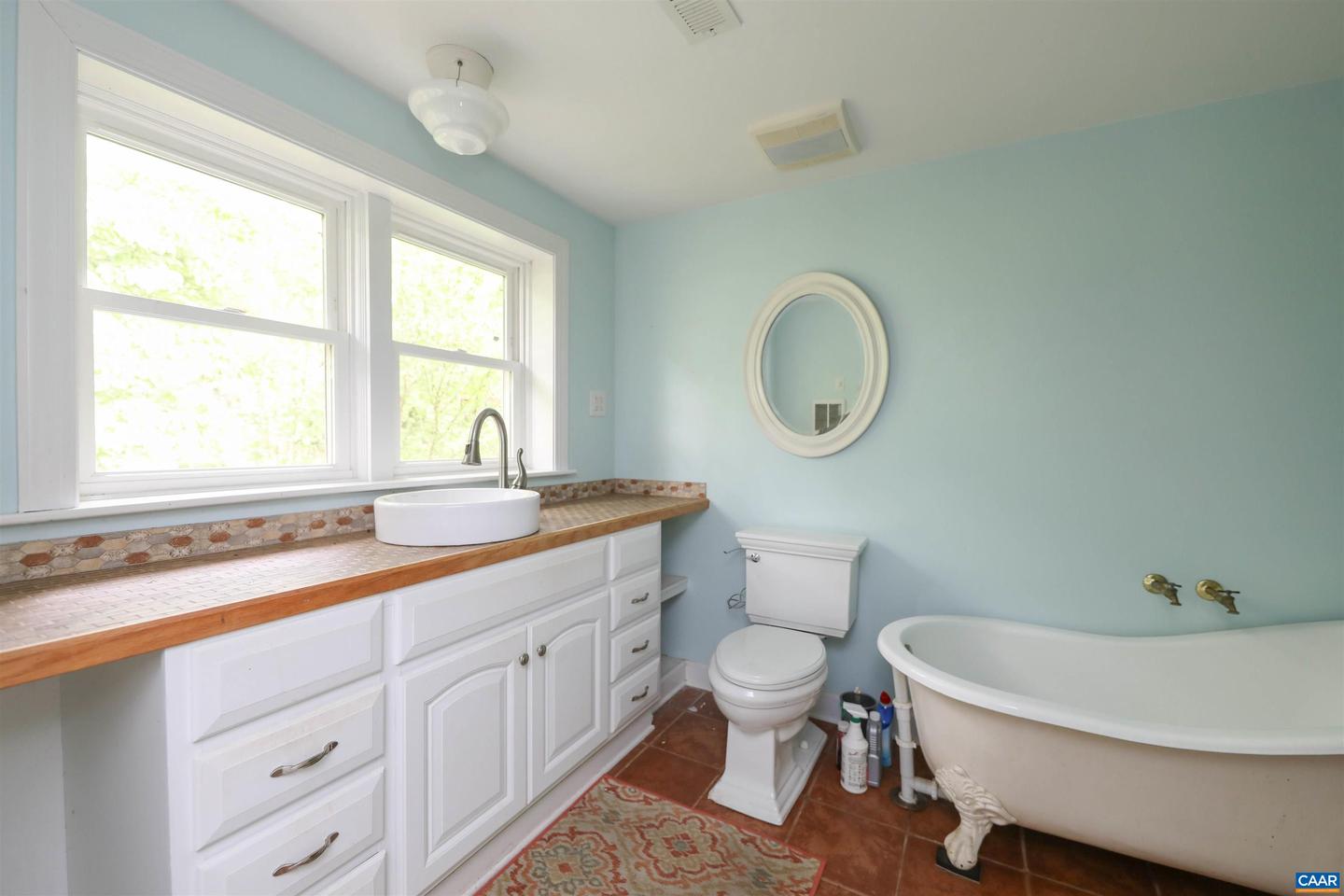 2659 SCOTTSVILLE RD, CHARLOTTESVILLE, Virginia 22902, 3 Bedrooms Bedrooms, ,2 BathroomsBathrooms,Residential,For sale,2659 SCOTTSVILLE RD,664698 MLS # 664698