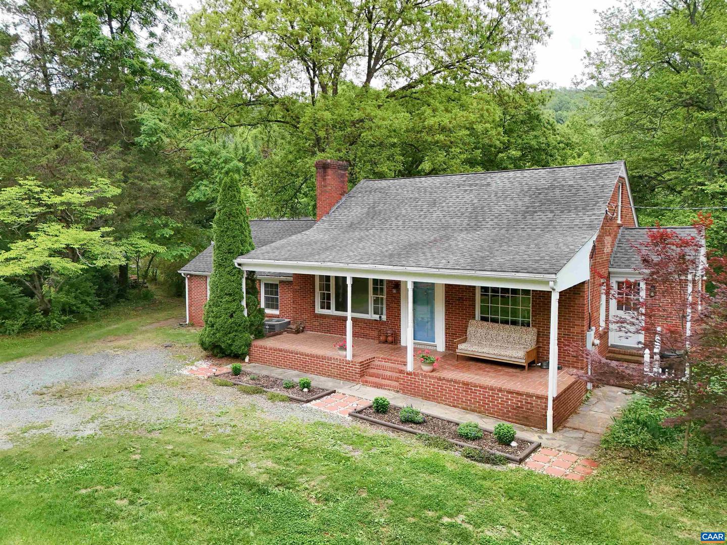 2659 SCOTTSVILLE RD, CHARLOTTESVILLE, Virginia 22902, 3 Bedrooms Bedrooms, ,2 BathroomsBathrooms,Residential,For sale,2659 SCOTTSVILLE RD,664698 MLS # 664698