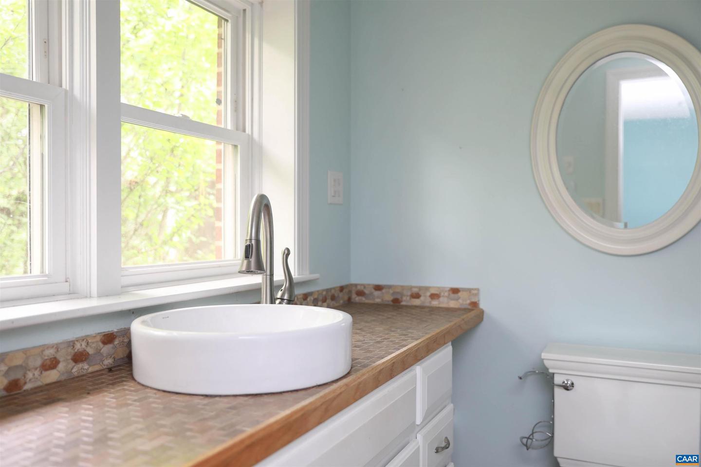 2659 SCOTTSVILLE RD, CHARLOTTESVILLE, Virginia 22902, 3 Bedrooms Bedrooms, ,2 BathroomsBathrooms,Residential,For sale,2659 SCOTTSVILLE RD,664698 MLS # 664698