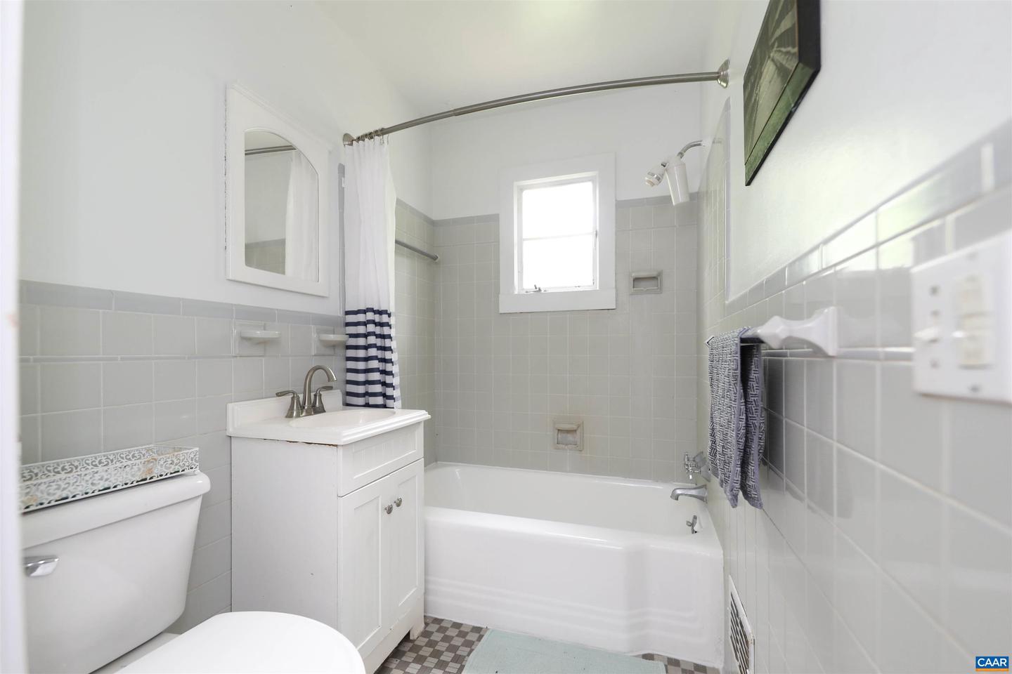 2659 SCOTTSVILLE RD, CHARLOTTESVILLE, Virginia 22902, 3 Bedrooms Bedrooms, ,2 BathroomsBathrooms,Residential,For sale,2659 SCOTTSVILLE RD,664698 MLS # 664698