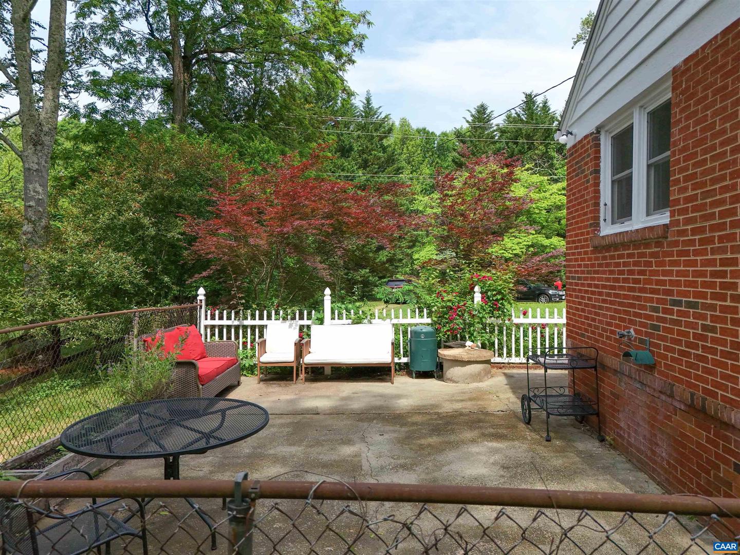 2659 SCOTTSVILLE RD, CHARLOTTESVILLE, Virginia 22902, 3 Bedrooms Bedrooms, ,2 BathroomsBathrooms,Residential,For sale,2659 SCOTTSVILLE RD,664698 MLS # 664698