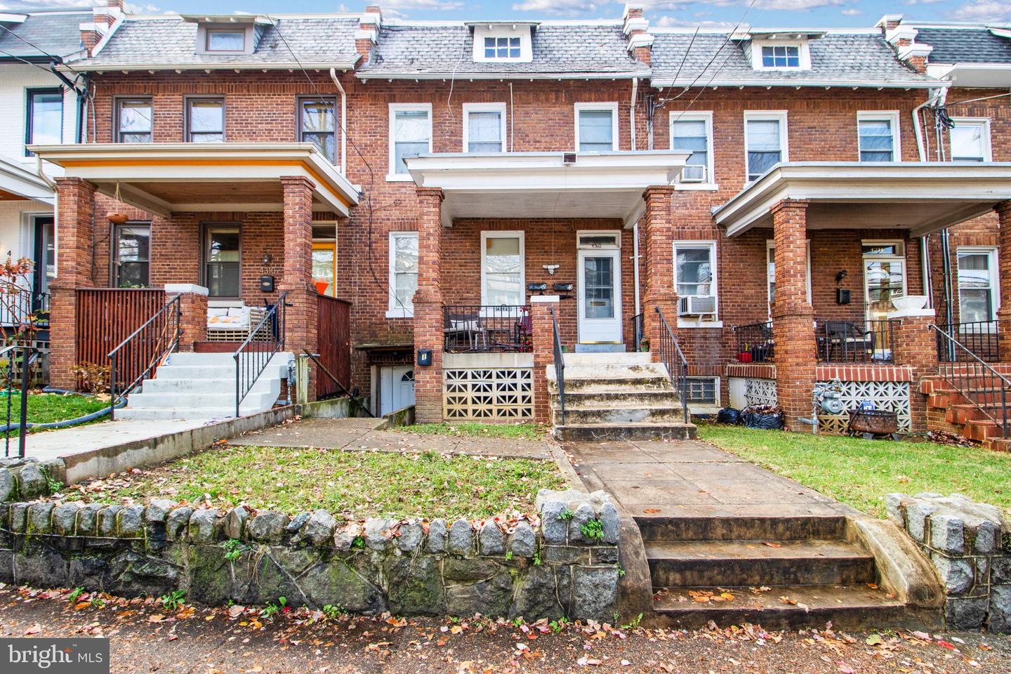 4312 N 4TH ST NW, WASHINGTON, District Of Columbia 20011, 6 Bedrooms Bedrooms, ,3 BathroomsBathrooms,Residential,For sale,4312 N 4TH ST NW,DCDC2201412 MLS # DCDC2201412