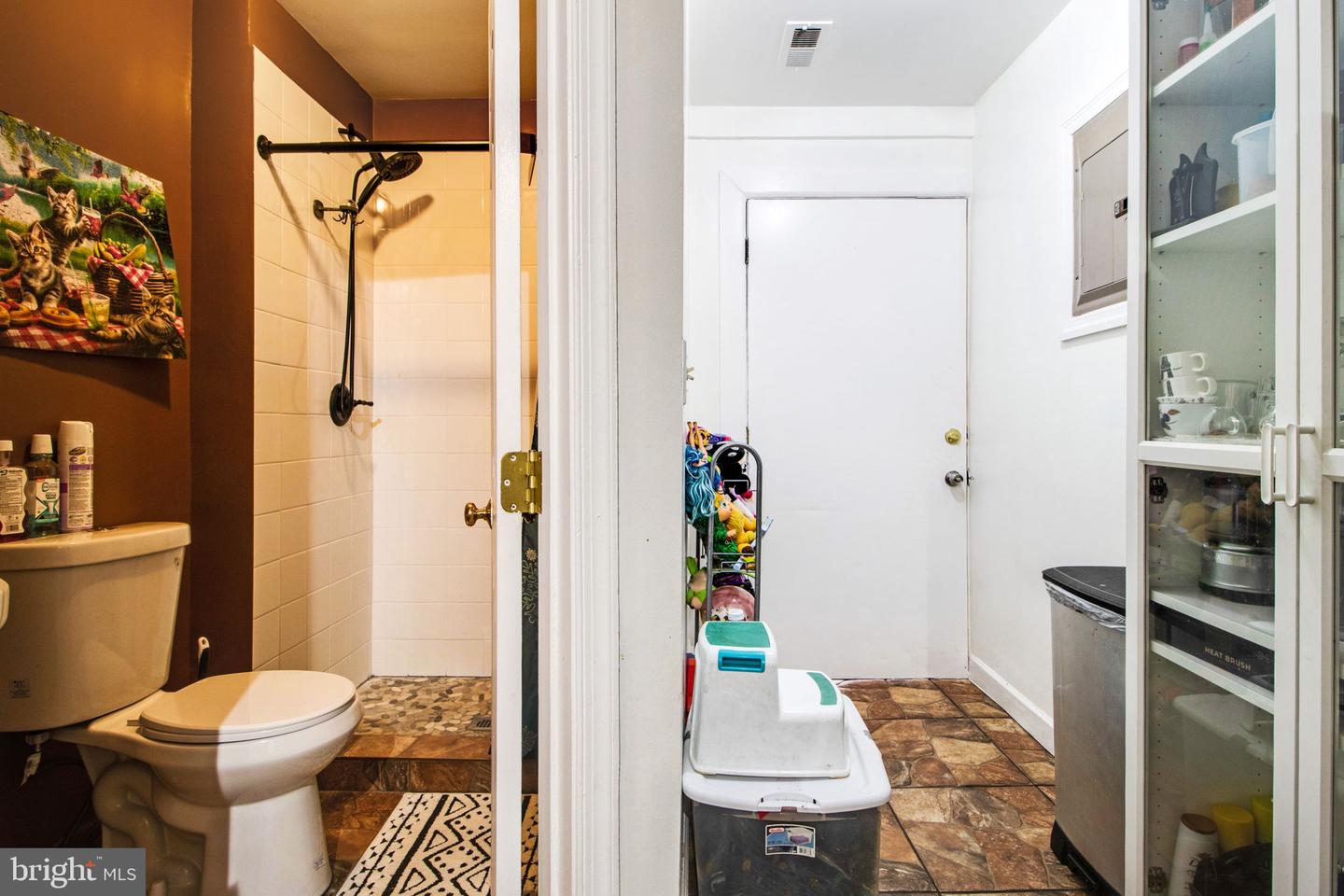 4312 N 4TH ST NW, WASHINGTON, District Of Columbia 20011, 6 Bedrooms Bedrooms, ,3 BathroomsBathrooms,Residential,For sale,4312 N 4TH ST NW,DCDC2201412 MLS # DCDC2201412