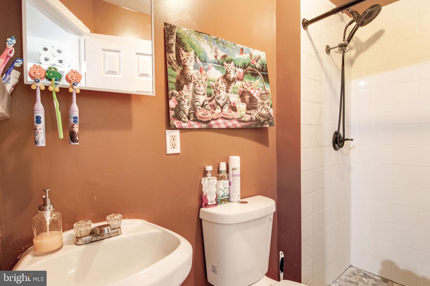 4312 N 4TH ST NW, WASHINGTON, District Of Columbia 20011, 6 Bedrooms Bedrooms, ,3 BathroomsBathrooms,Residential,For sale,4312 N 4TH ST NW,DCDC2201412 MLS # DCDC2201412