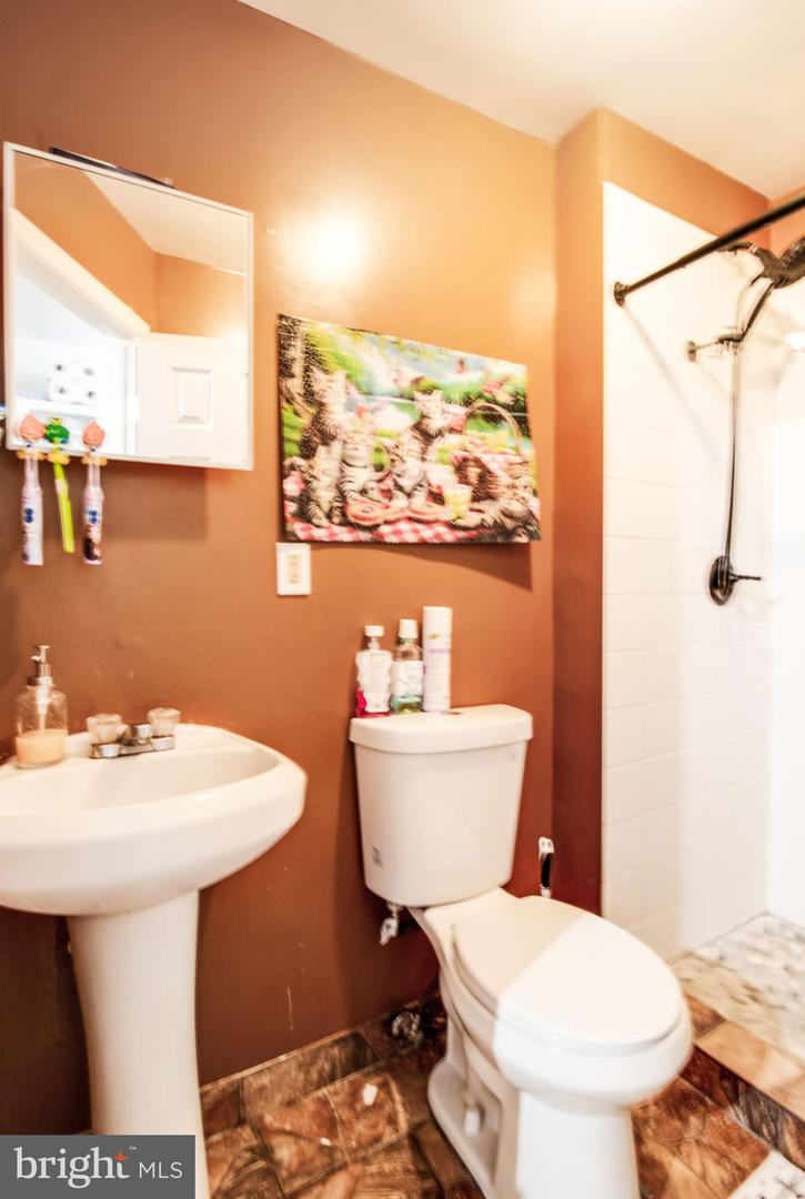 4312 N 4TH ST NW, WASHINGTON, District Of Columbia 20011, 6 Bedrooms Bedrooms, ,3 BathroomsBathrooms,Residential,For sale,4312 N 4TH ST NW,DCDC2201412 MLS # DCDC2201412