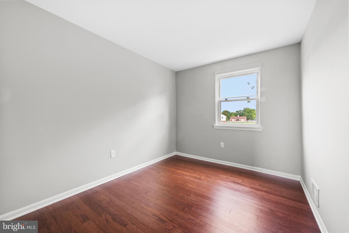 7912 SHARPSBURG CT, MANASSAS, Virginia 20109, 3 Bedrooms Bedrooms, ,2 BathroomsBathrooms,Residential,For sale,7912 SHARPSBURG CT,VAPW2095048 MLS # VAPW2095048