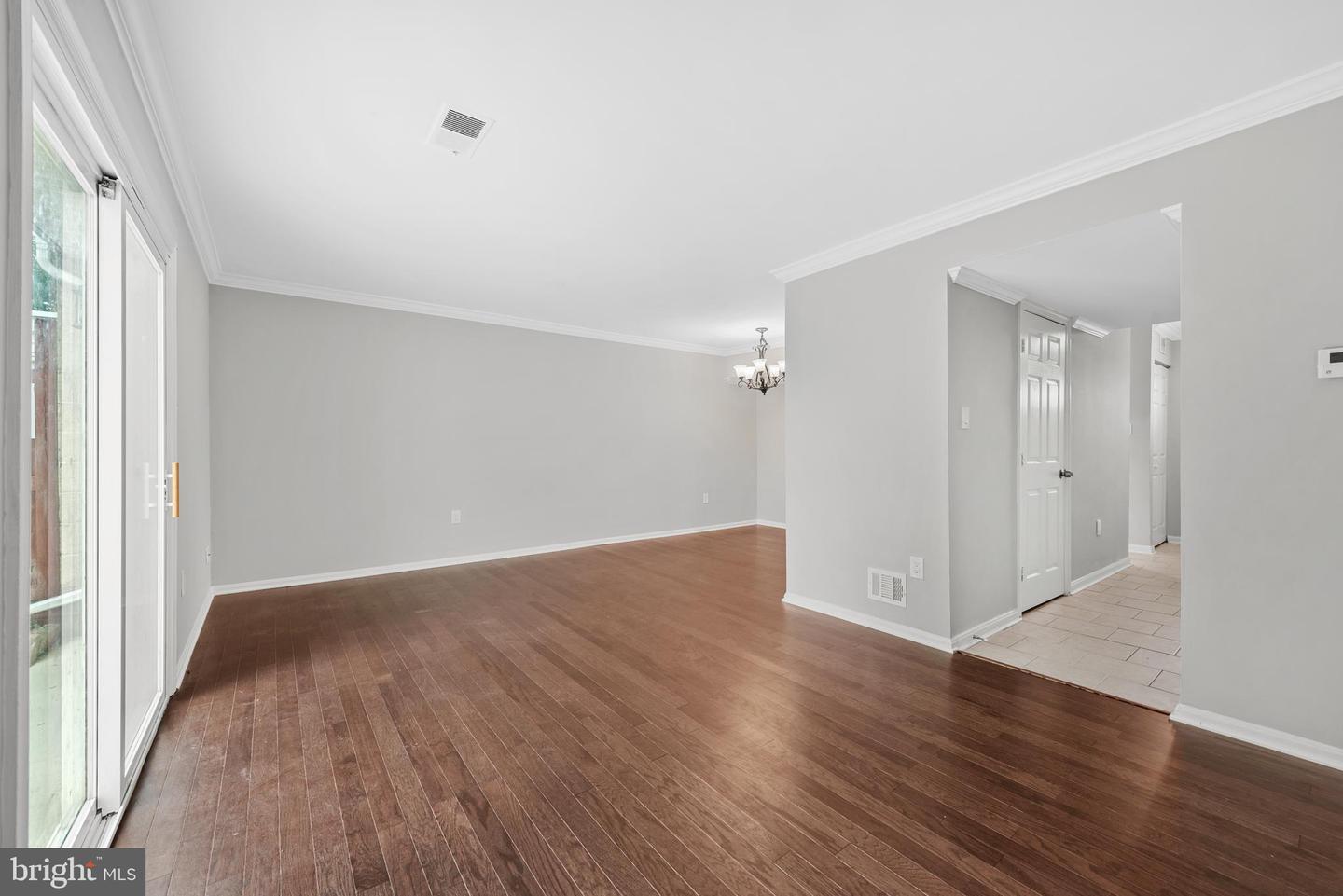 7912 SHARPSBURG CT, MANASSAS, Virginia 20109, 3 Bedrooms Bedrooms, ,2 BathroomsBathrooms,Residential,For sale,7912 SHARPSBURG CT,VAPW2095048 MLS # VAPW2095048