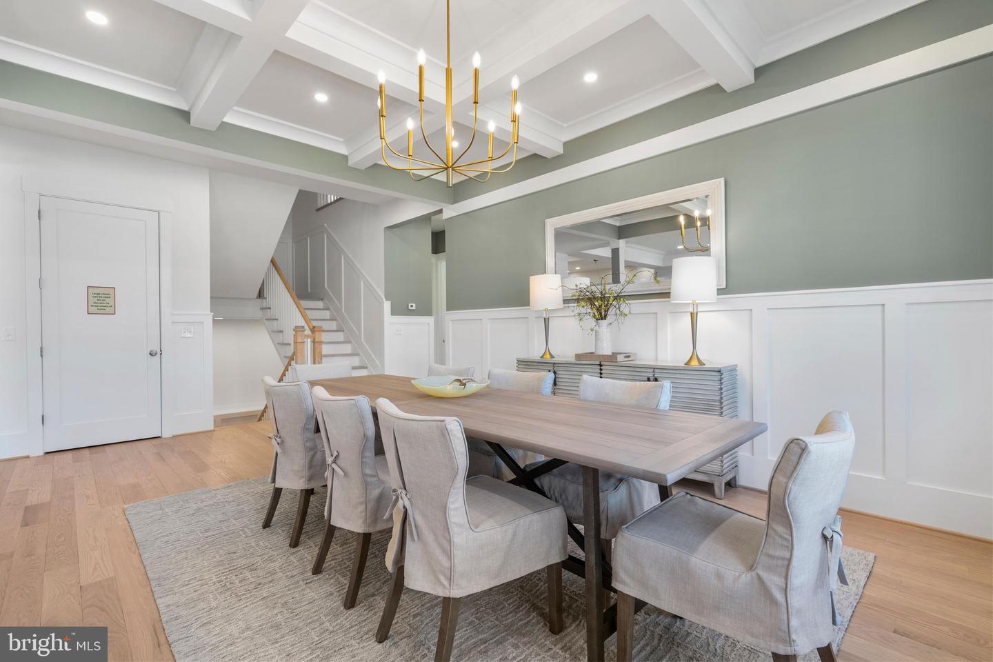 5900 35TH ST N, ARLINGTON, Virginia 22207, 5 Bedrooms Bedrooms, ,6 BathroomsBathrooms,Residential,For sale,5900 35TH ST N,VAAR2055232 MLS # VAAR2055232