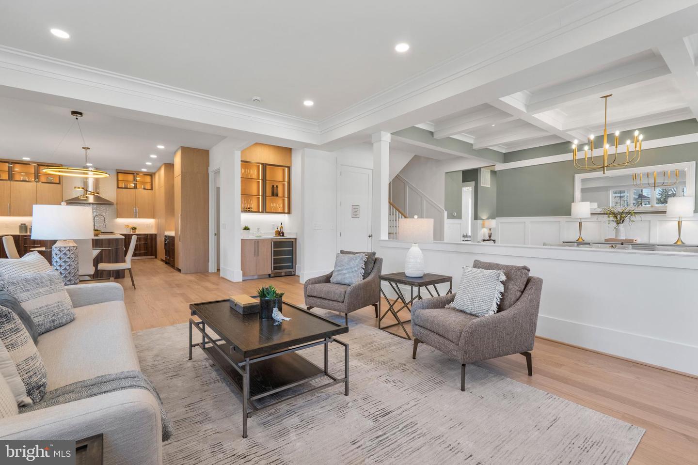 5900 35TH ST N, ARLINGTON, Virginia 22207, 5 Bedrooms Bedrooms, ,6 BathroomsBathrooms,Residential,For sale,5900 35TH ST N,VAAR2055232 MLS # VAAR2055232