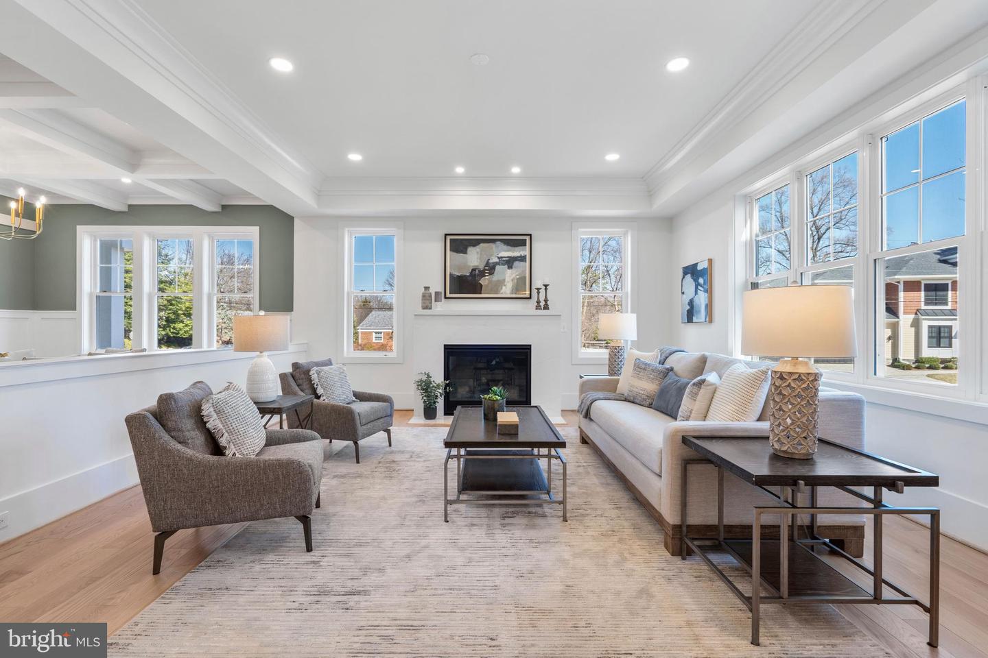 5900 35TH ST N, ARLINGTON, Virginia 22207, 5 Bedrooms Bedrooms, ,6 BathroomsBathrooms,Residential,For sale,5900 35TH ST N,VAAR2055232 MLS # VAAR2055232
