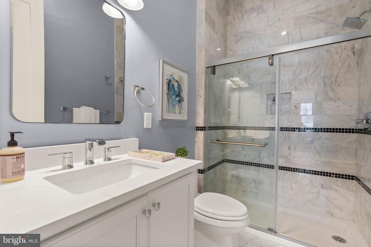 5900 35TH ST N, ARLINGTON, Virginia 22207, 5 Bedrooms Bedrooms, ,6 BathroomsBathrooms,Residential,For sale,5900 35TH ST N,VAAR2055232 MLS # VAAR2055232
