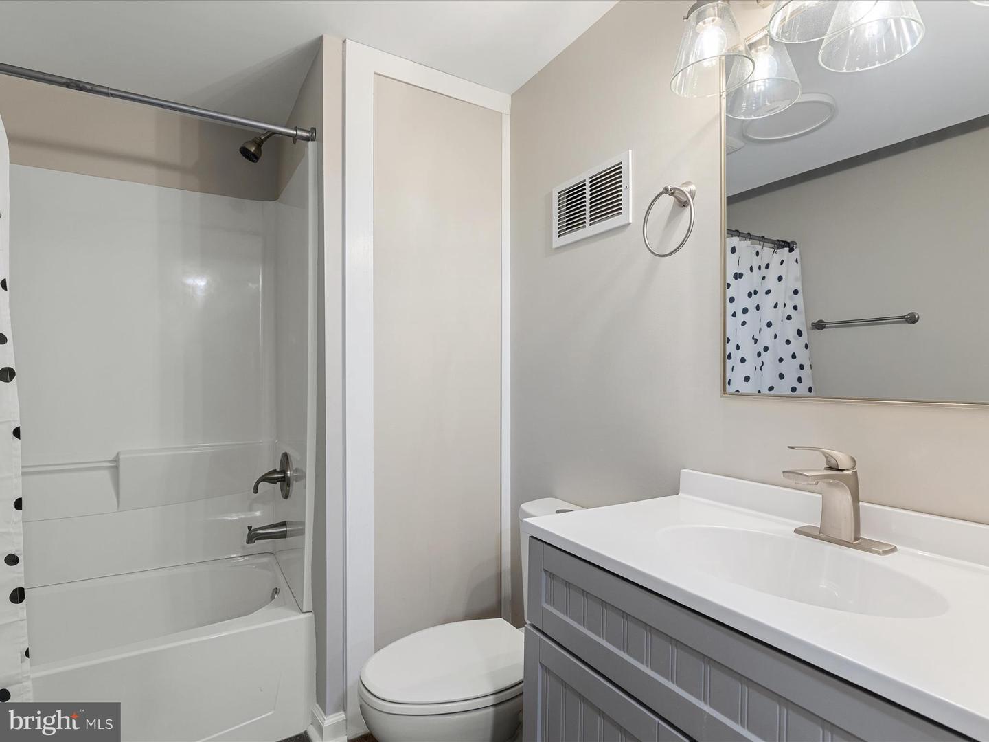112 REBELS CIR, WINCHESTER, Virginia 22602, 4 Bedrooms Bedrooms, ,3 BathroomsBathrooms,Residential,For sale,112 REBELS CIR,VAFV2033918 MLS # VAFV2033918