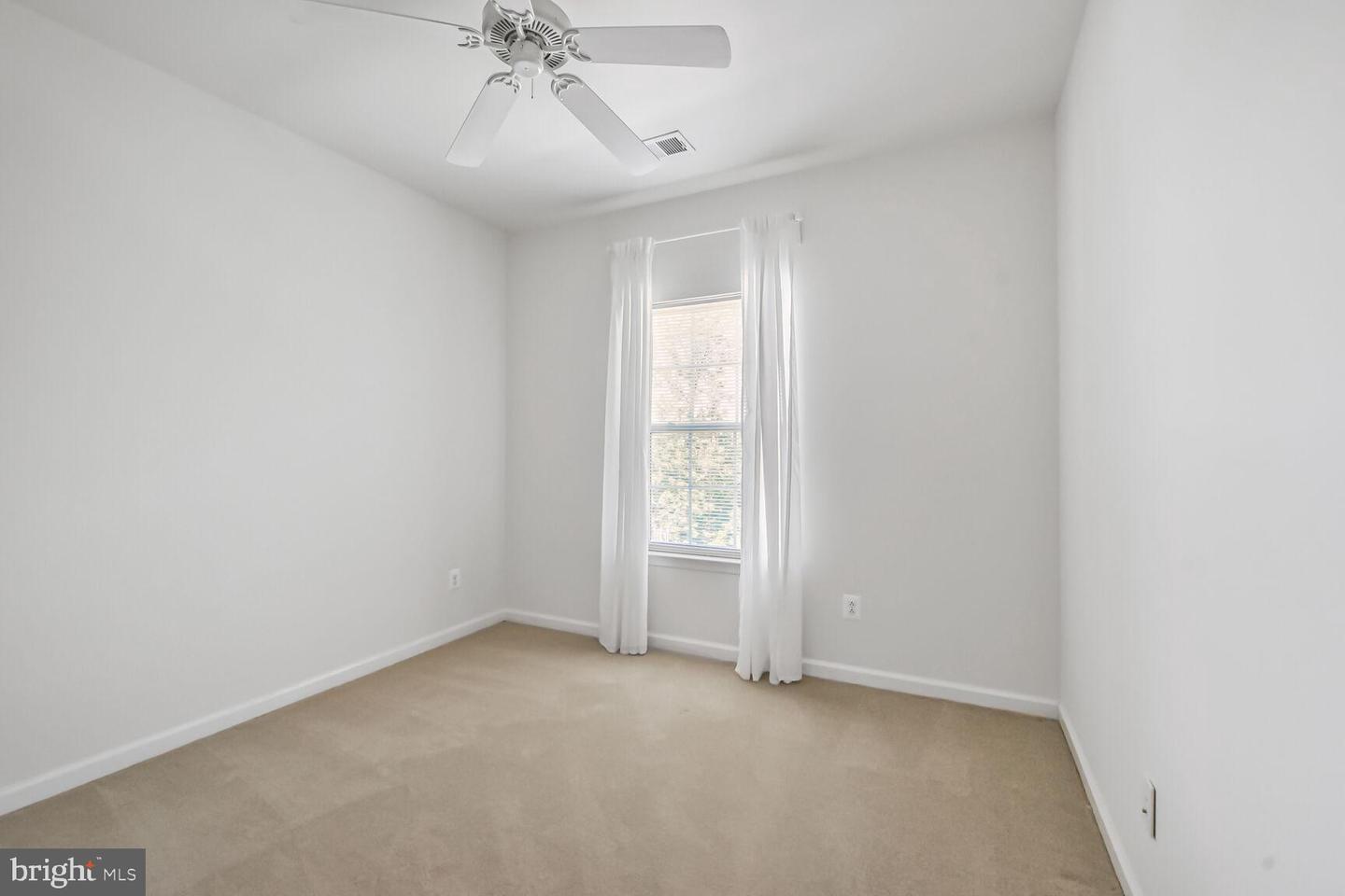 42952 MILTEC TER, CHANTILLY, Virginia 20152, 3 Bedrooms Bedrooms, ,2 BathroomsBathrooms,Residential,For sale,42952 MILTEC TER,VALO2096200 MLS # VALO2096200
