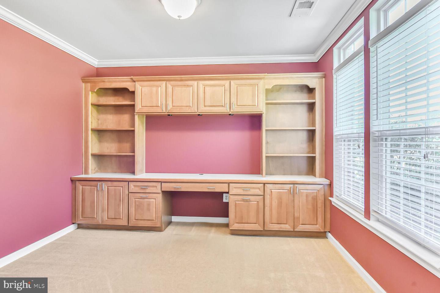 42952 MILTEC TER, CHANTILLY, Virginia 20152, 3 Bedrooms Bedrooms, ,2 BathroomsBathrooms,Residential,For sale,42952 MILTEC TER,VALO2096200 MLS # VALO2096200