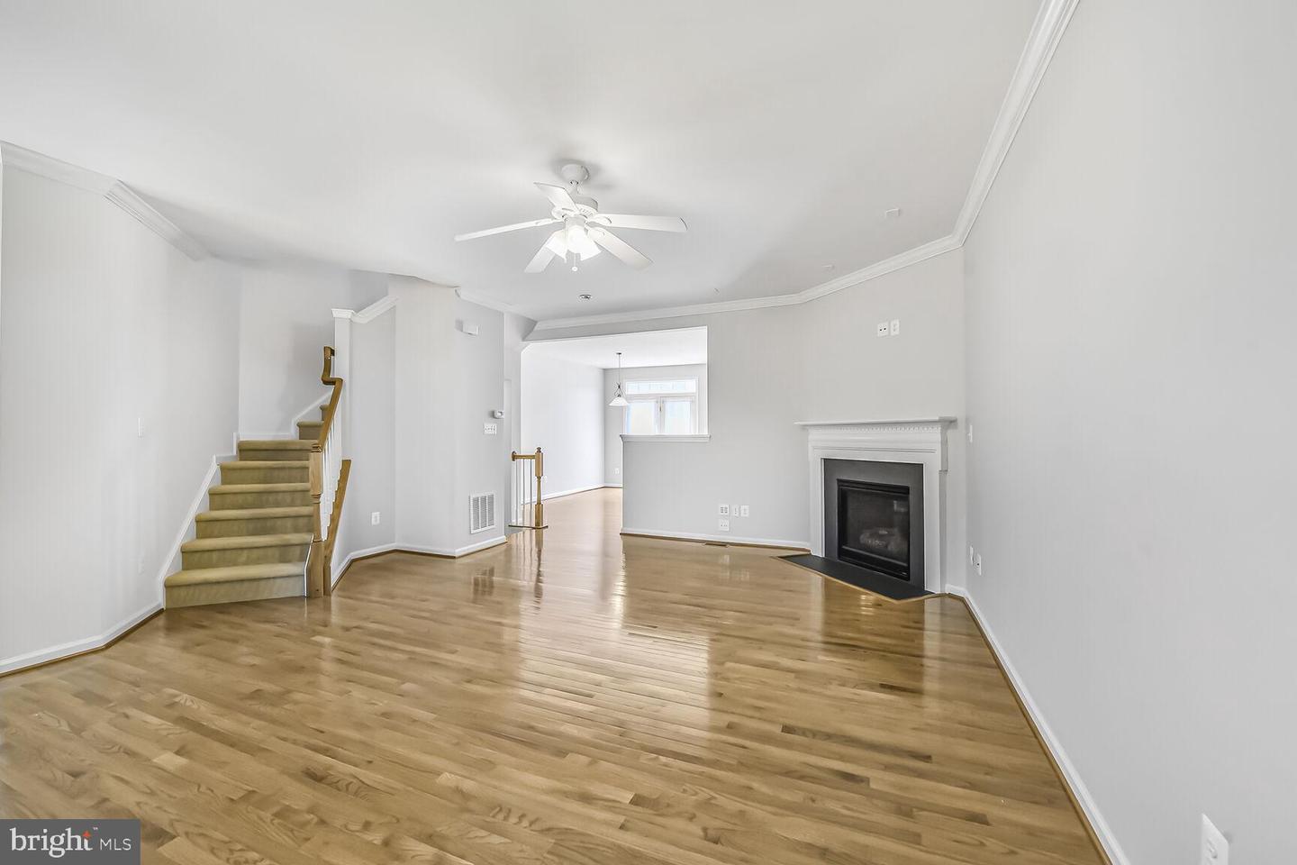 42952 MILTEC TER, CHANTILLY, Virginia 20152, 3 Bedrooms Bedrooms, ,2 BathroomsBathrooms,Residential,For sale,42952 MILTEC TER,VALO2096200 MLS # VALO2096200