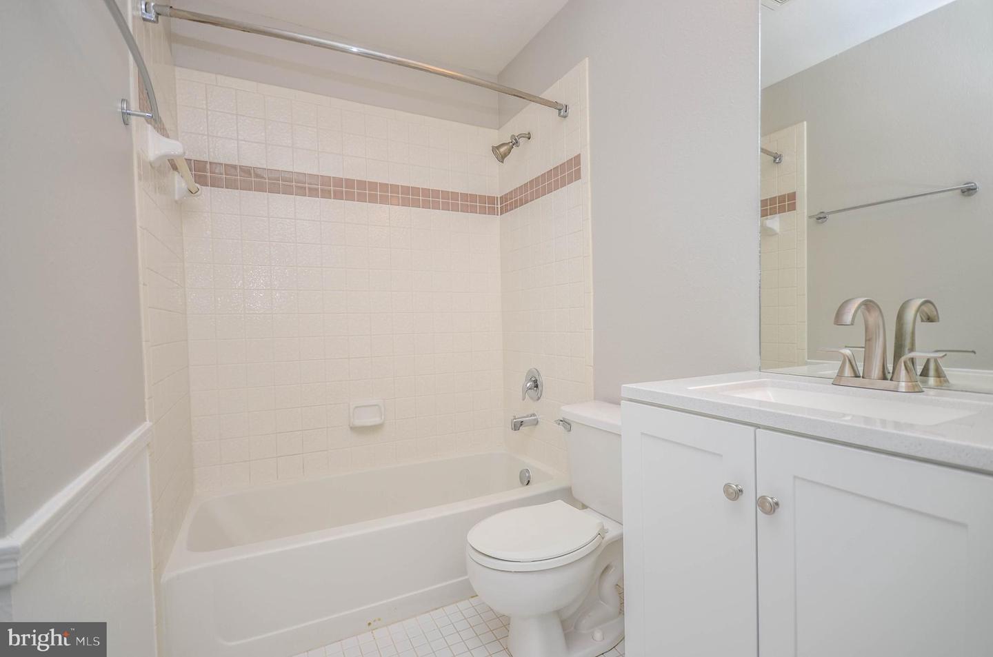 3313 WYNDHAM CIR #4209, ALEXANDRIA, Virginia 22302, 1 Bedroom Bedrooms, ,1 BathroomBathrooms,Residential,For sale,3313 WYNDHAM CIR #4209,VAAX2045474 MLS # VAAX2045474