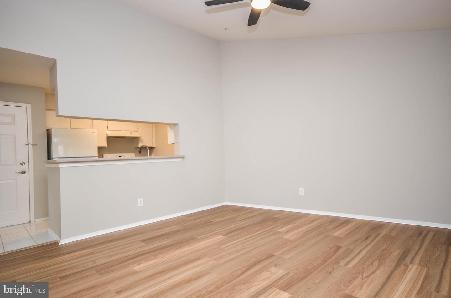 3313 WYNDHAM CIR #4209, ALEXANDRIA, Virginia 22302, 1 Bedroom Bedrooms, ,1 BathroomBathrooms,Residential,For sale,3313 WYNDHAM CIR #4209,VAAX2045474 MLS # VAAX2045474