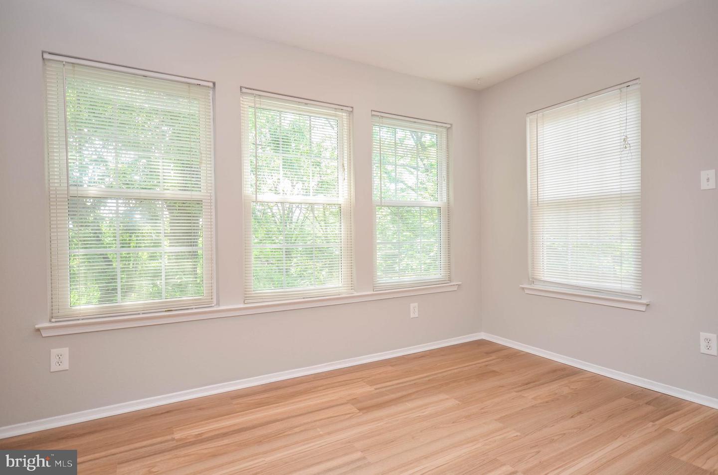 3313 WYNDHAM CIR #4209, ALEXANDRIA, Virginia 22302, 1 Bedroom Bedrooms, ,1 BathroomBathrooms,Residential,For sale,3313 WYNDHAM CIR #4209,VAAX2045474 MLS # VAAX2045474