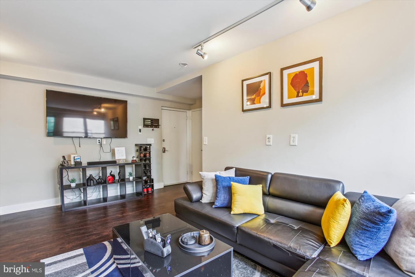 212 OAKWOOD ST SE #211, WASHINGTON, District Of Columbia 20032, 1 Bedroom Bedrooms, ,1 BathroomBathrooms,Residential,For sale,212 OAKWOOD ST SE #211,DCDC2201446 MLS # DCDC2201446