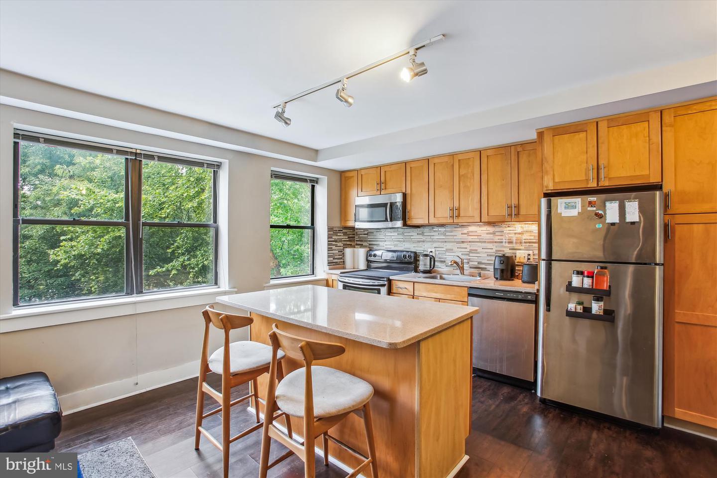 212 OAKWOOD ST SE #211, WASHINGTON, District Of Columbia 20032, 1 Bedroom Bedrooms, ,1 BathroomBathrooms,Residential,For sale,212 OAKWOOD ST SE #211,DCDC2201446 MLS # DCDC2201446