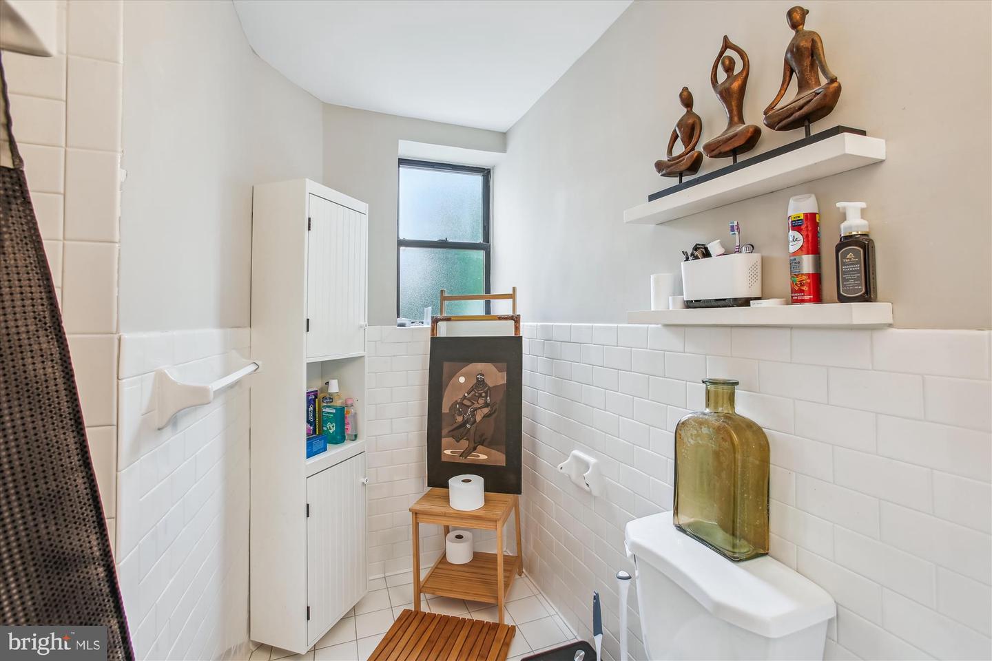 212 OAKWOOD ST SE #211, WASHINGTON, District Of Columbia 20032, 1 Bedroom Bedrooms, ,1 BathroomBathrooms,Residential,For sale,212 OAKWOOD ST SE #211,DCDC2201446 MLS # DCDC2201446