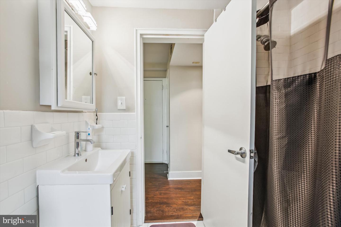 212 OAKWOOD ST SE #211, WASHINGTON, District Of Columbia 20032, 1 Bedroom Bedrooms, ,1 BathroomBathrooms,Residential,For sale,212 OAKWOOD ST SE #211,DCDC2201446 MLS # DCDC2201446