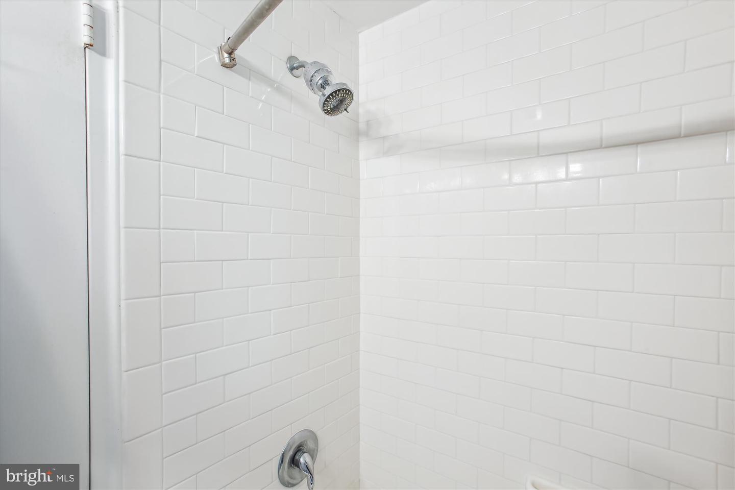 212 OAKWOOD ST SE #211, WASHINGTON, District Of Columbia 20032, 1 Bedroom Bedrooms, ,1 BathroomBathrooms,Residential,For sale,212 OAKWOOD ST SE #211,DCDC2201446 MLS # DCDC2201446