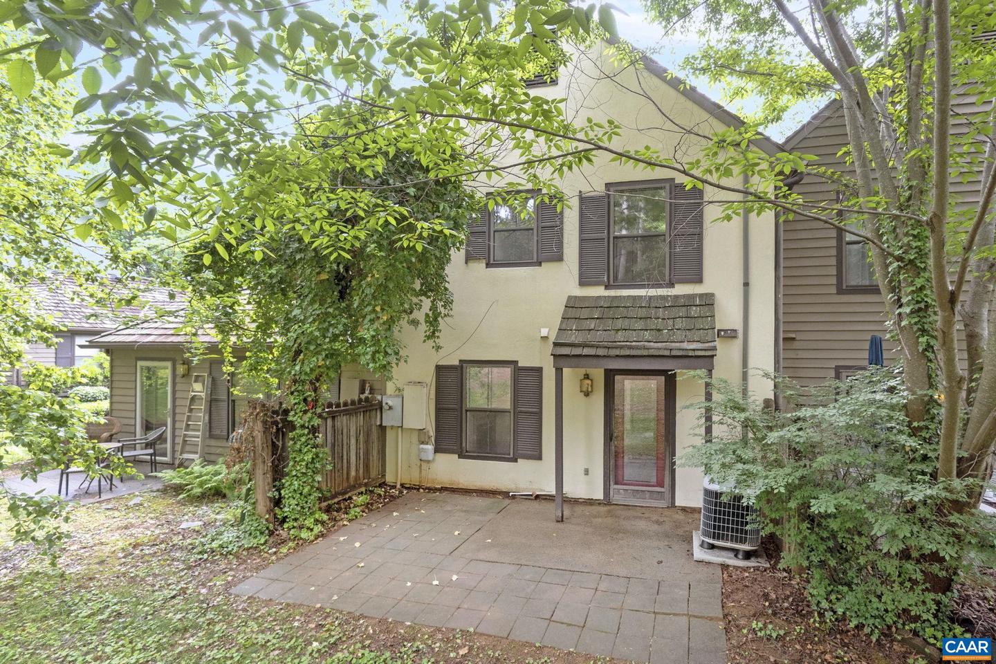 732 EXTON CT, CHARLOTTESVILLE, Virginia 22901, 2 Bedrooms Bedrooms, ,1 BathroomBathrooms,Residential,For sale,732 EXTON CT,664623 MLS # 664623