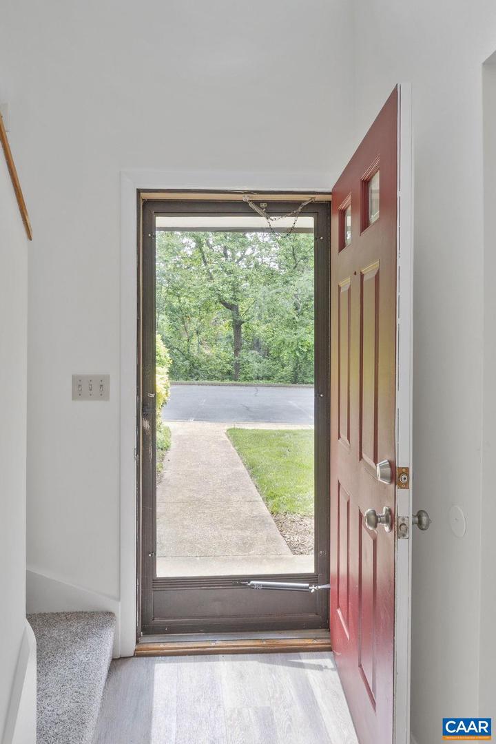 732 EXTON CT, CHARLOTTESVILLE, Virginia 22901, 2 Bedrooms Bedrooms, ,1 BathroomBathrooms,Residential,For sale,732 EXTON CT,664623 MLS # 664623