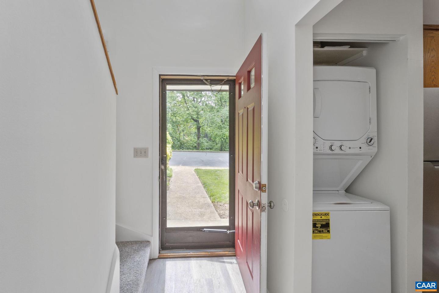 732 EXTON CT, CHARLOTTESVILLE, Virginia 22901, 2 Bedrooms Bedrooms, ,1 BathroomBathrooms,Residential,For sale,732 EXTON CT,664623 MLS # 664623