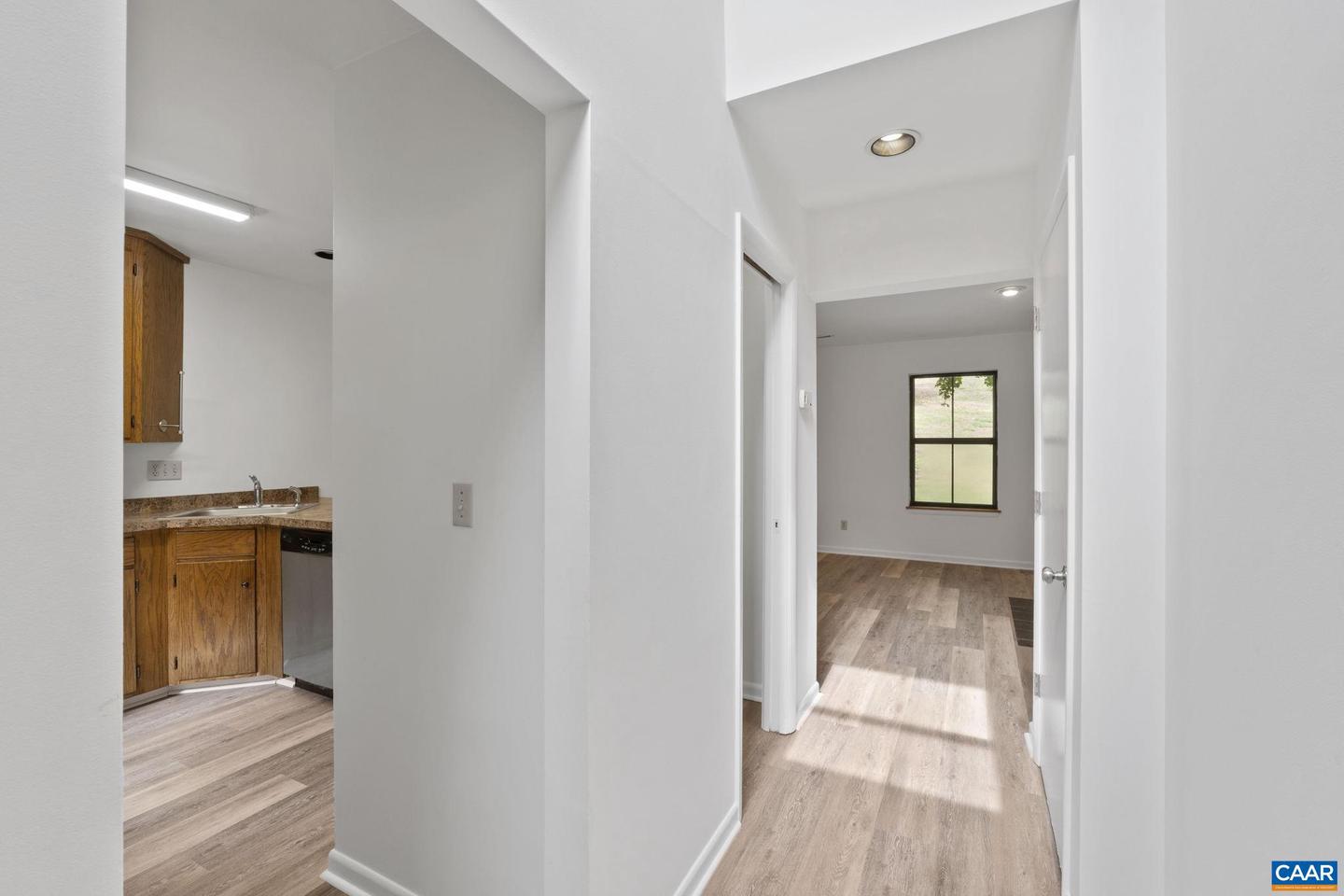 732 EXTON CT, CHARLOTTESVILLE, Virginia 22901, 2 Bedrooms Bedrooms, ,1 BathroomBathrooms,Residential,For sale,732 EXTON CT,664623 MLS # 664623