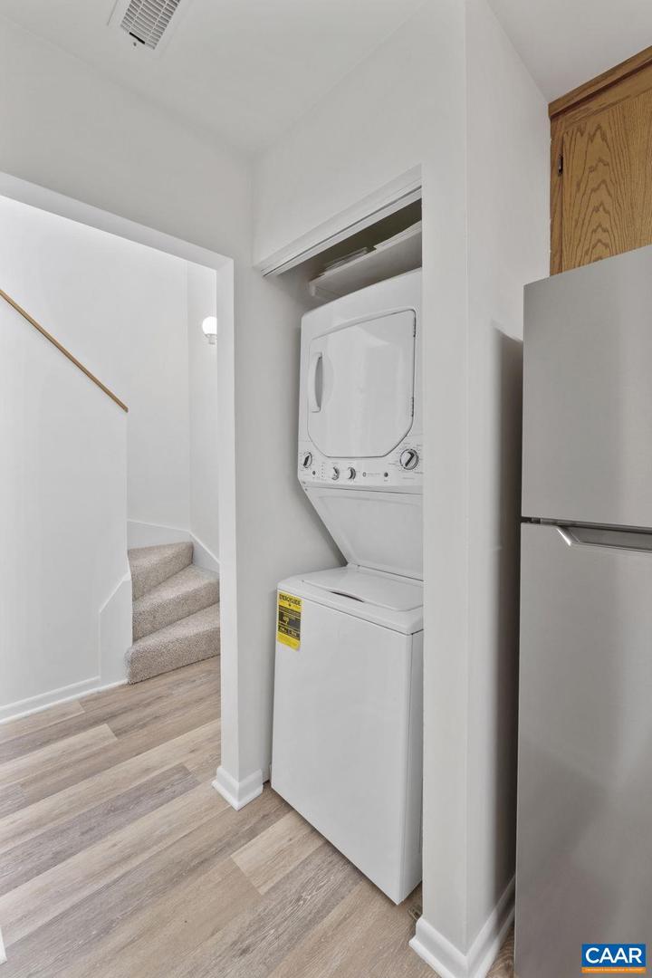 732 EXTON CT, CHARLOTTESVILLE, Virginia 22901, 2 Bedrooms Bedrooms, ,1 BathroomBathrooms,Residential,For sale,732 EXTON CT,664623 MLS # 664623
