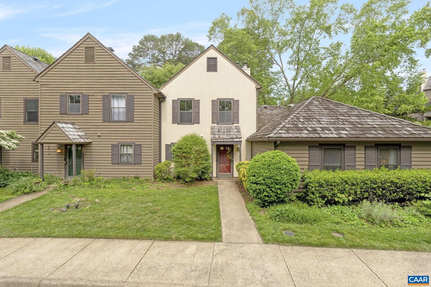 732 EXTON CT, CHARLOTTESVILLE, Virginia 22901, 2 Bedrooms Bedrooms, ,1 BathroomBathrooms,Residential,For sale,732 EXTON CT,664623 MLS # 664623