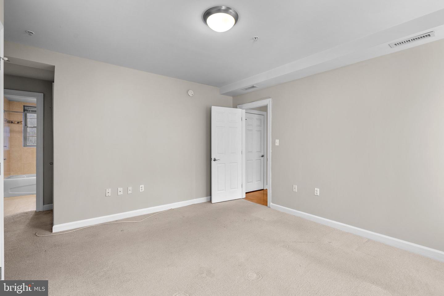 1417 NEWTON ST NW #201, WASHINGTON, District Of Columbia 20010, 1 Bedroom Bedrooms, ,1 BathroomBathrooms,Residential,For sale,1417 NEWTON ST NW #201,DCDC2184794 MLS # DCDC2184794