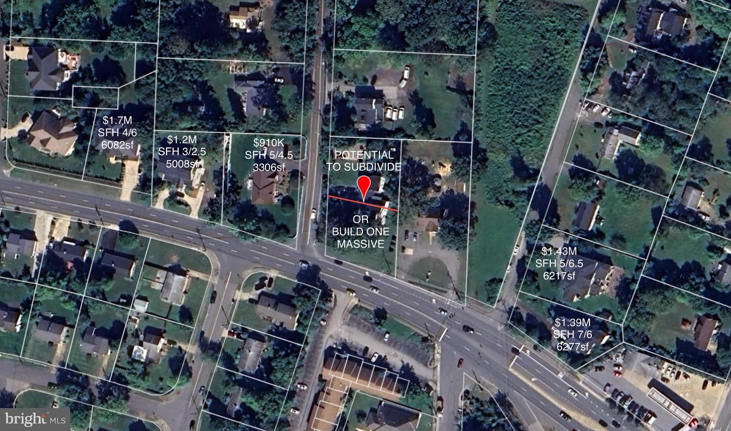 6578 EDSALL RD, ALEXANDRIA, Virginia 22312, 6 Bedrooms Bedrooms, ,4 BathroomsBathrooms,Residential,For sale,6578 EDSALL RD,VAFX2223376 MLS # VAFX2223376