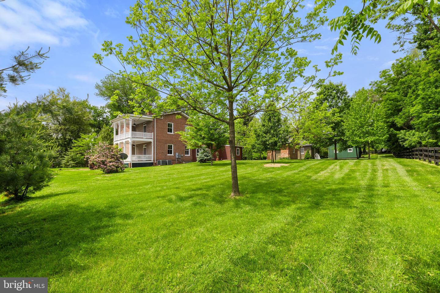 306 W MARKET ST, LEESBURG, Virginia 20176, 3 Bedrooms Bedrooms, ,2 BathroomsBathrooms,Residential,For sale,306 W MARKET ST,VALO2091306 MLS # VALO2091306